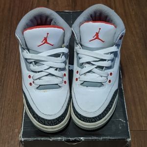 Jordan 3 Fire Red